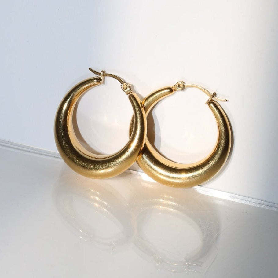 Mirabel Hoops