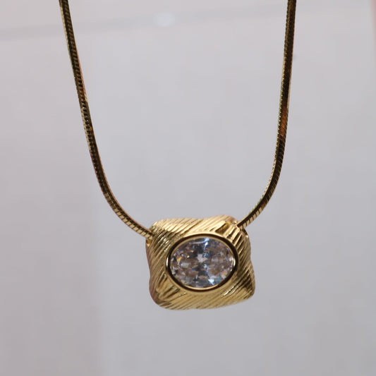 Amara Necklace